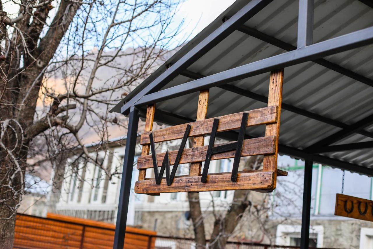Wooden Hotel Kazbegi المظهر الخارجي الصورة