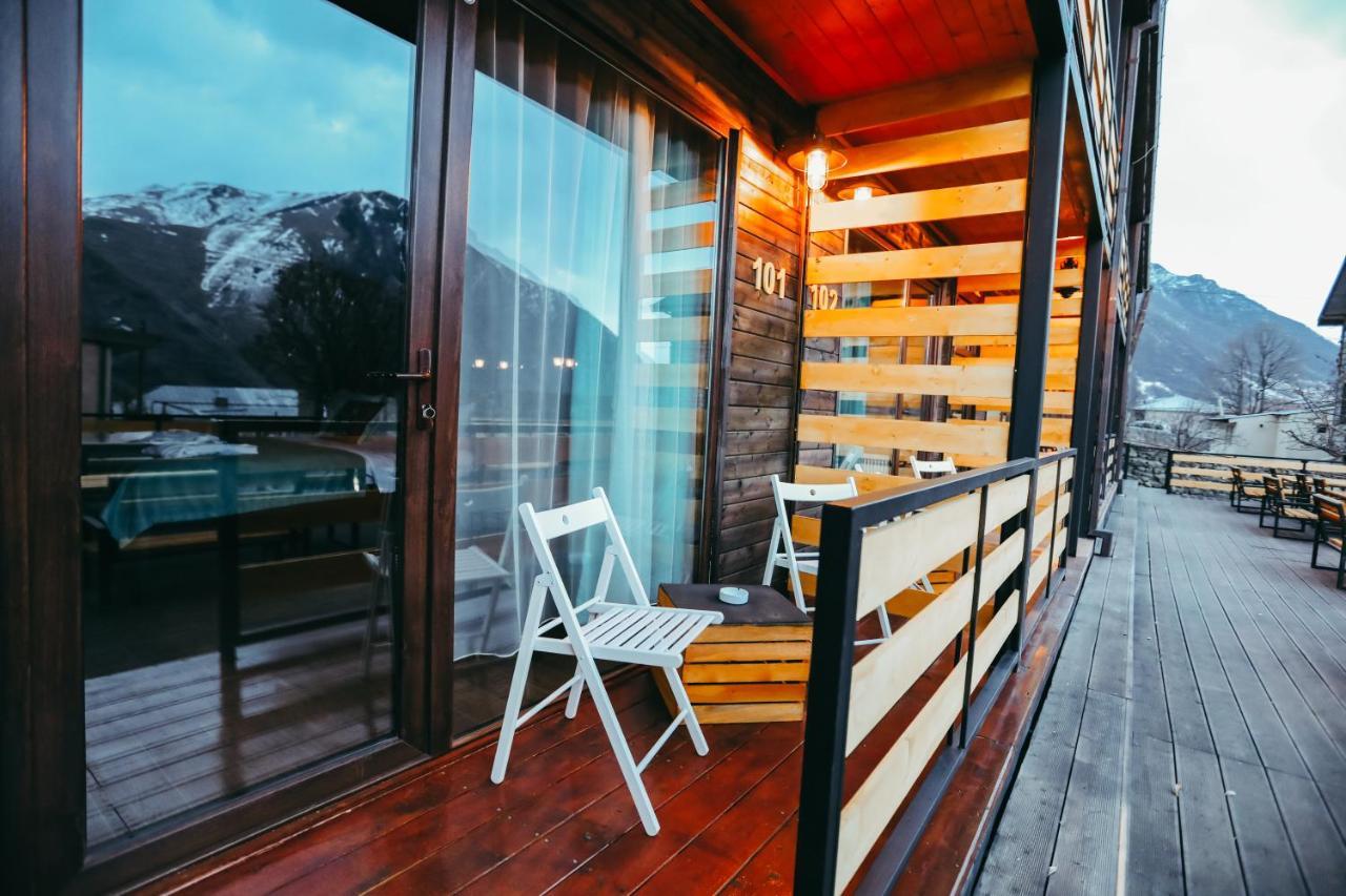 Wooden Hotel Kazbegi المظهر الخارجي الصورة
